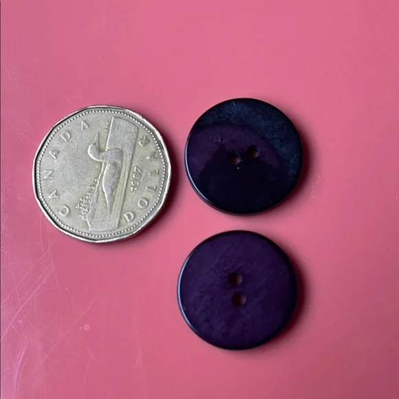 Vintage Buttons - Picture 1 of 5